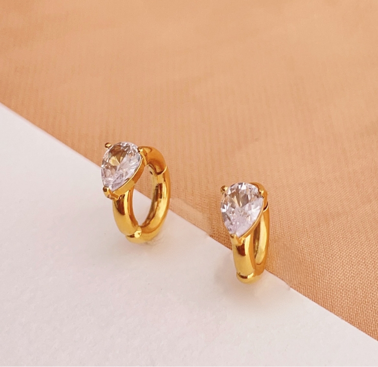 1 Pair Basic Modern Style Classic Style Round Water Droplets Inlay 304 Stainless Steel Titanium Steel Zircon 18K Gold Plated Hoop Earrings display picture 2