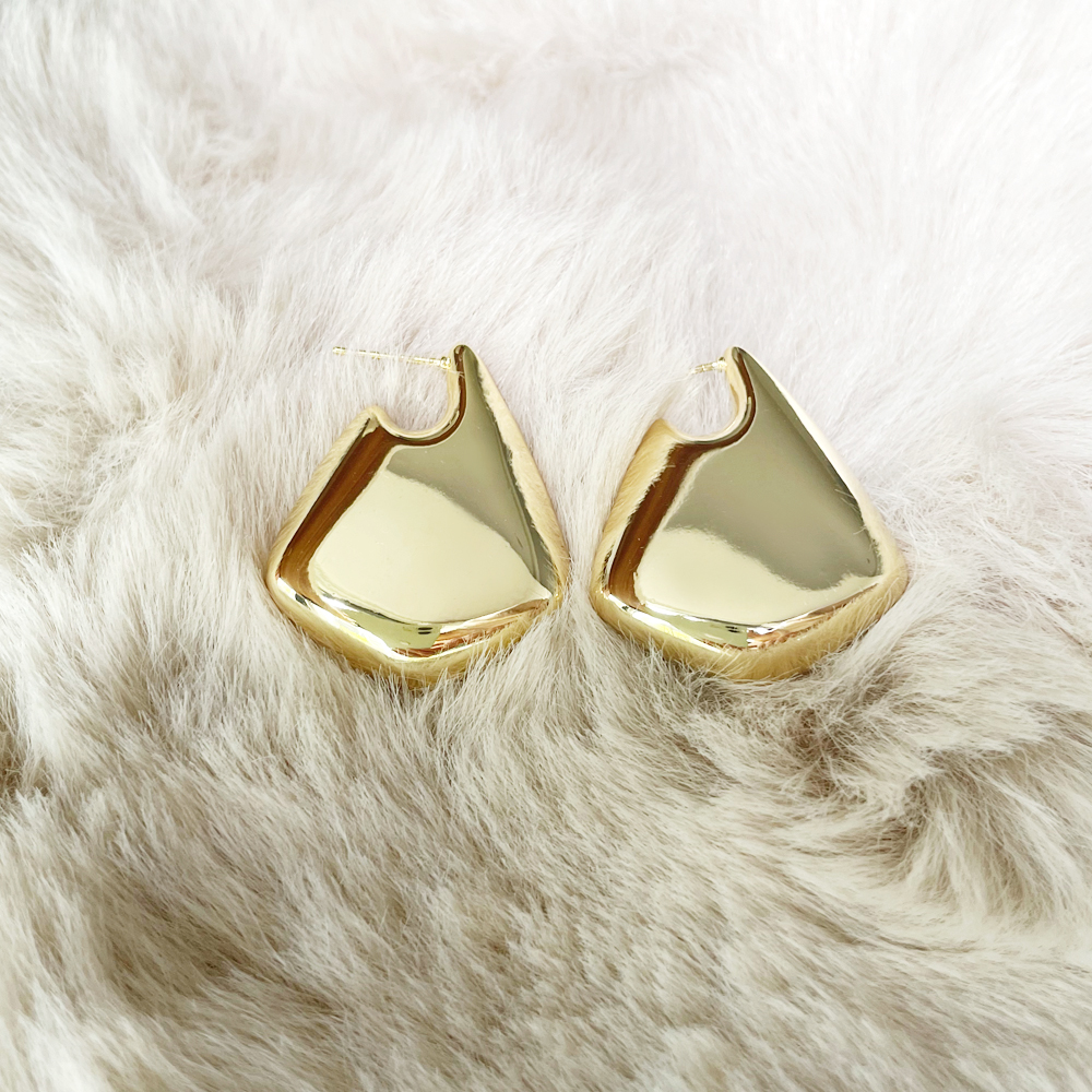 1 Pair IG Style Nordic Style Simple Style Irregular Geometric Polishing Metal Copper Copper Alloy 18K Gold Plated Gold Plated Ear Studs display picture 6