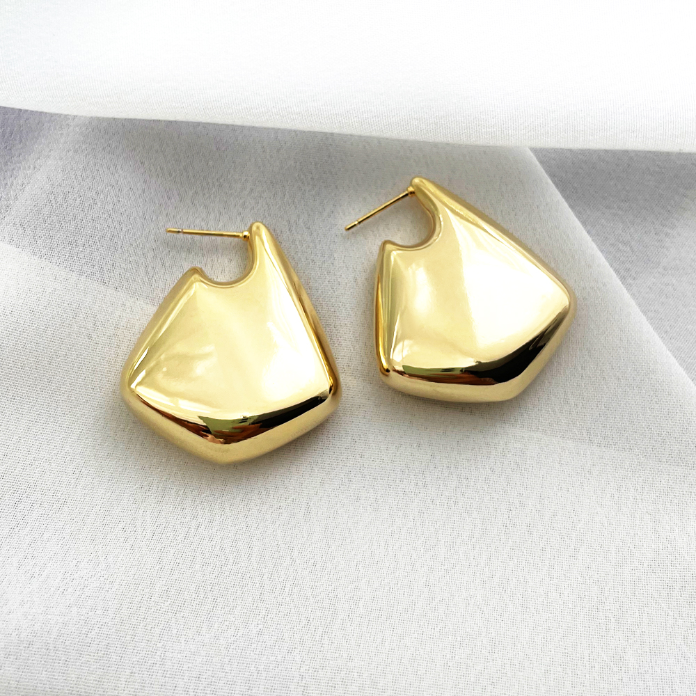 1 Pair IG Style Nordic Style Simple Style Irregular Geometric Polishing Metal Copper Copper Alloy 18K Gold Plated Gold Plated Ear Studs display picture 3