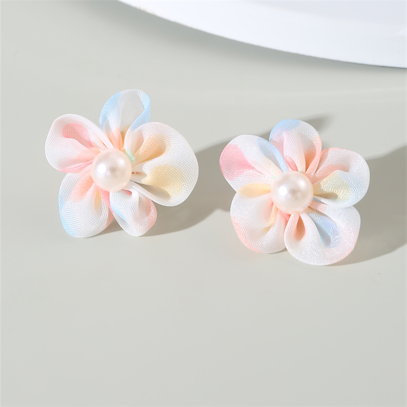 1 Pair Cute Lady Sweet Flower Inlay Cloth Artificial Pearls Ear Studs display picture 1