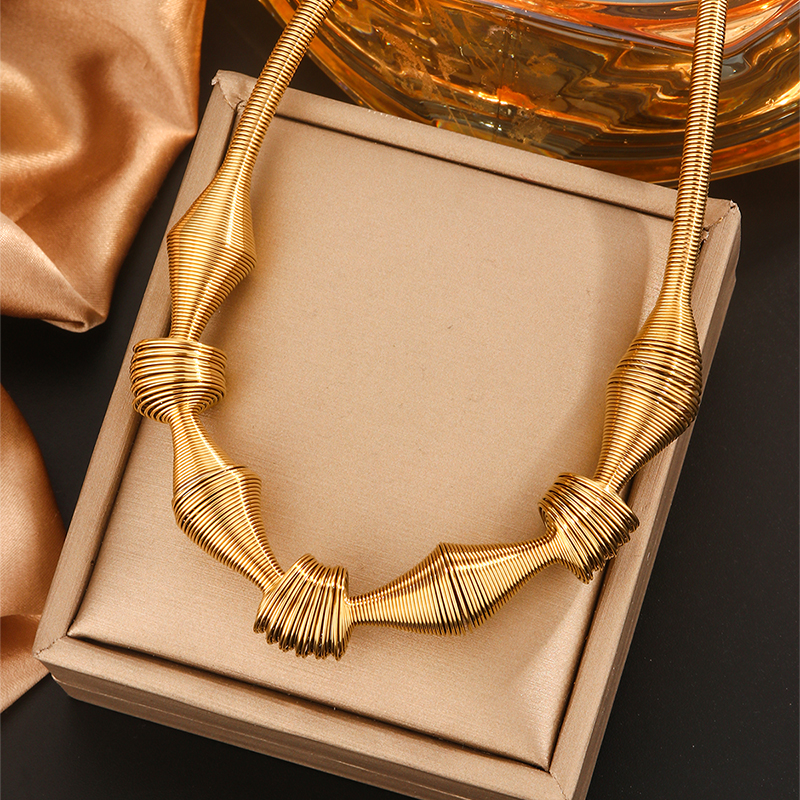 Edelstahl 304 18 Karat Vergoldet Hip Hop Einfacher Stil Irregulär Spiral- Halskette display picture 5