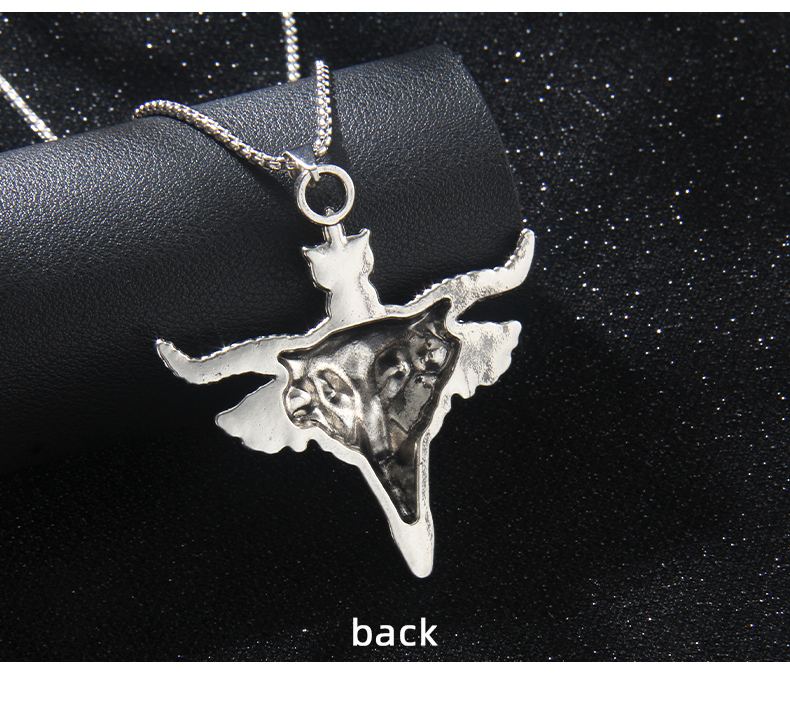 Wholesale Jewelry Exaggerated Punk Commute Cattle 201 Stainless Steel Zinc Alloy Pendant Necklace display picture 3