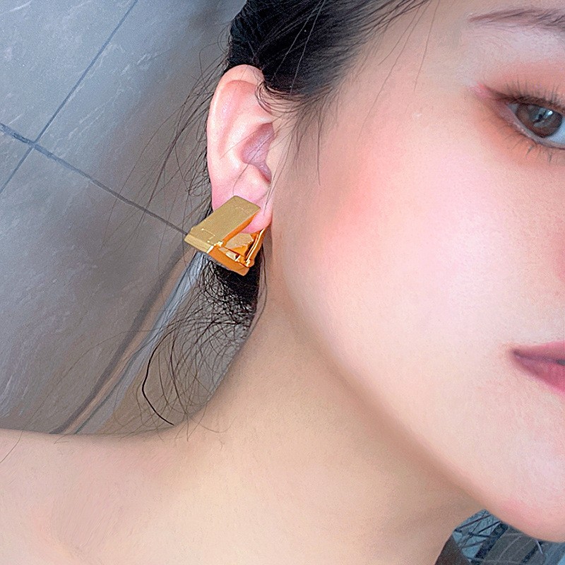 1 Pair Elegant Modern Style Square Laser Inlay Copper Brass Pearl Gold Plated Ear Studs display picture 11