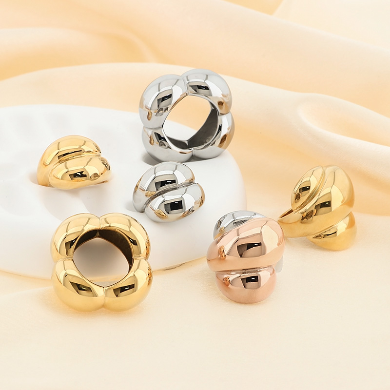 304 Stainless Steel 18K Gold Plated Vintage Style Simple Style Irregular Solid Color Rings display picture 8
