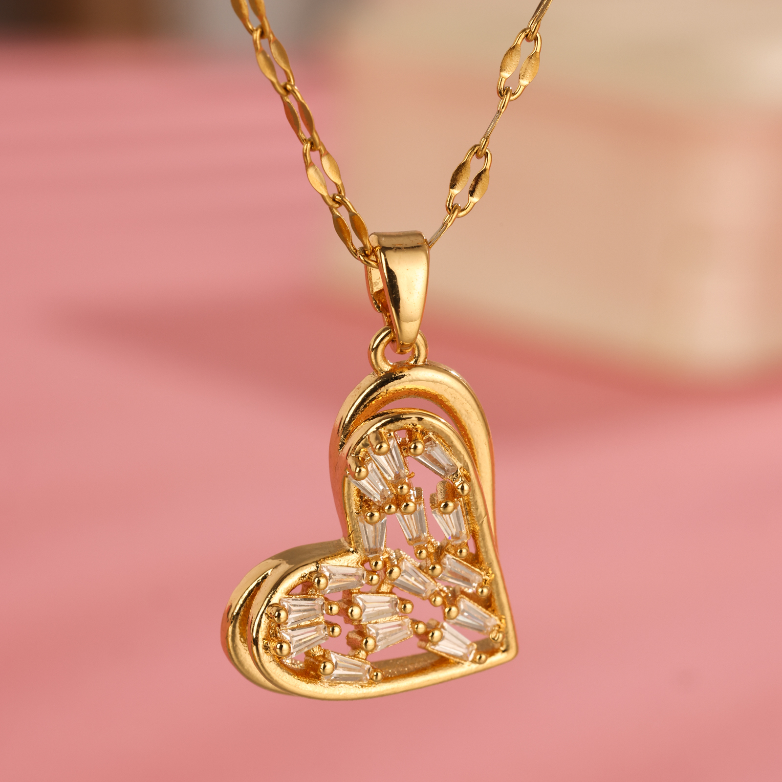 304 Stainless Steel Copper 18K Gold Plated Basic Lady Classic Style Inlay Heart Shape Zircon Pendant Necklace display picture 2