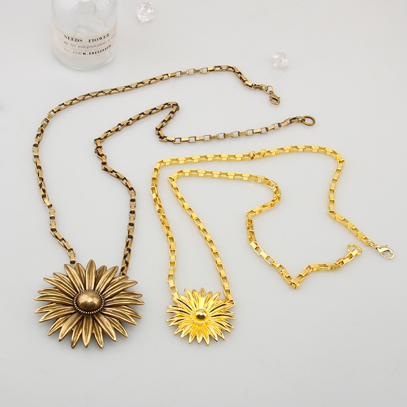 Casual Elegant Vintage Style Chrysanthemum Gold Plated Alloy Copper Wholesale Waist Chain display picture 9