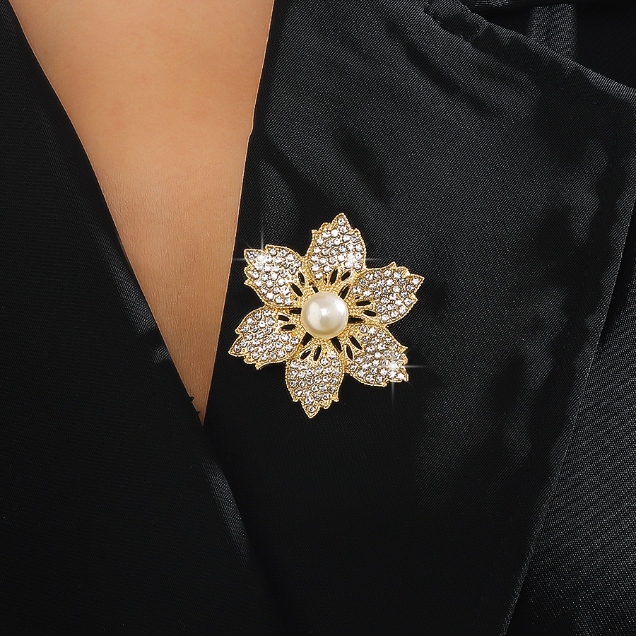 IG Style Sweet Flower Alloy Inlay Rhinestones Pearl Women's Brooches display picture 2