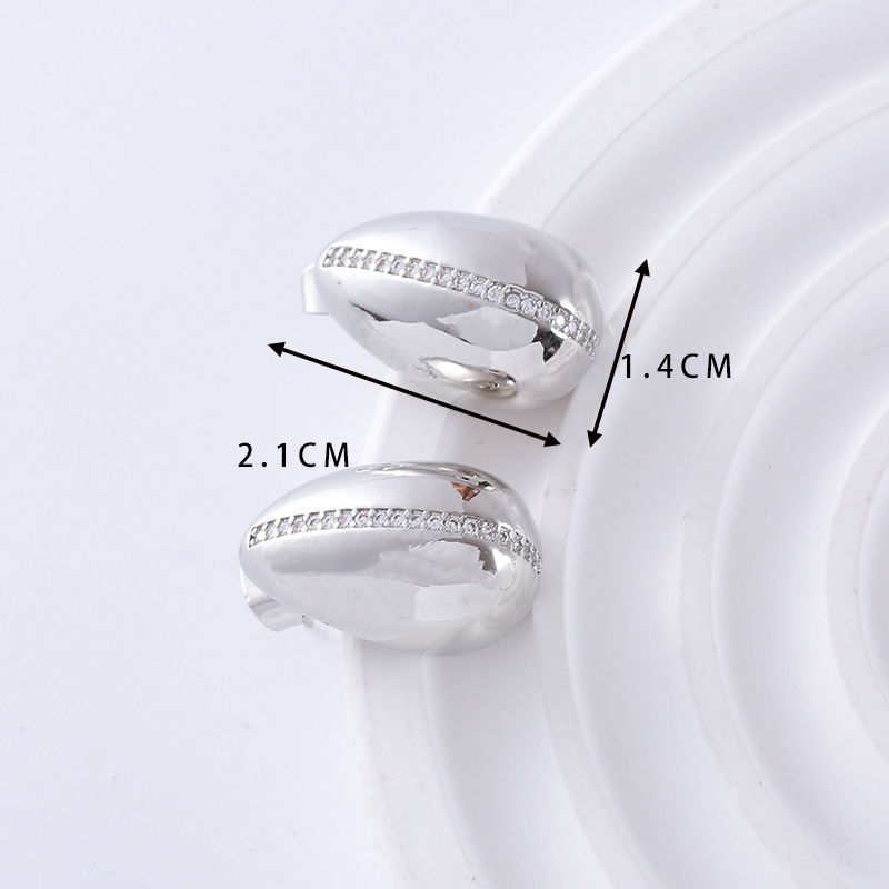 1 Pair Simple Style Classic Style Solid Color Plating Inlay Copper Zircon 18K Gold Plated Ear Studs display picture 6