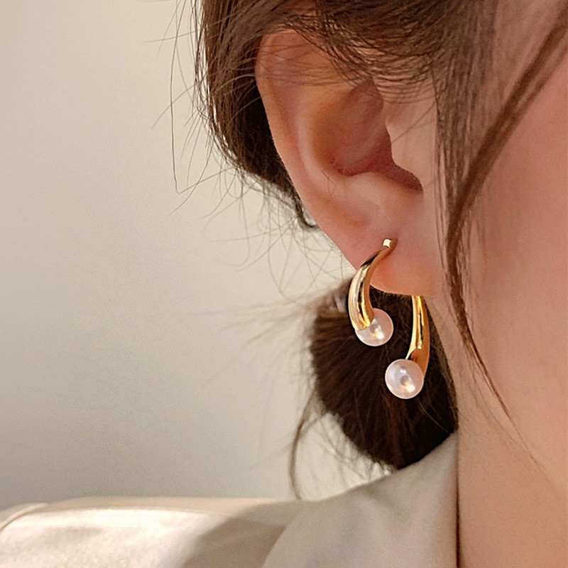 1 Paar Einfacher Stil Klassischer Stil Geometrisch Wassertropfen Überzug Inlay Metall Kupfer Messing Perle Vergoldet Hängende Ohrringe display picture 12