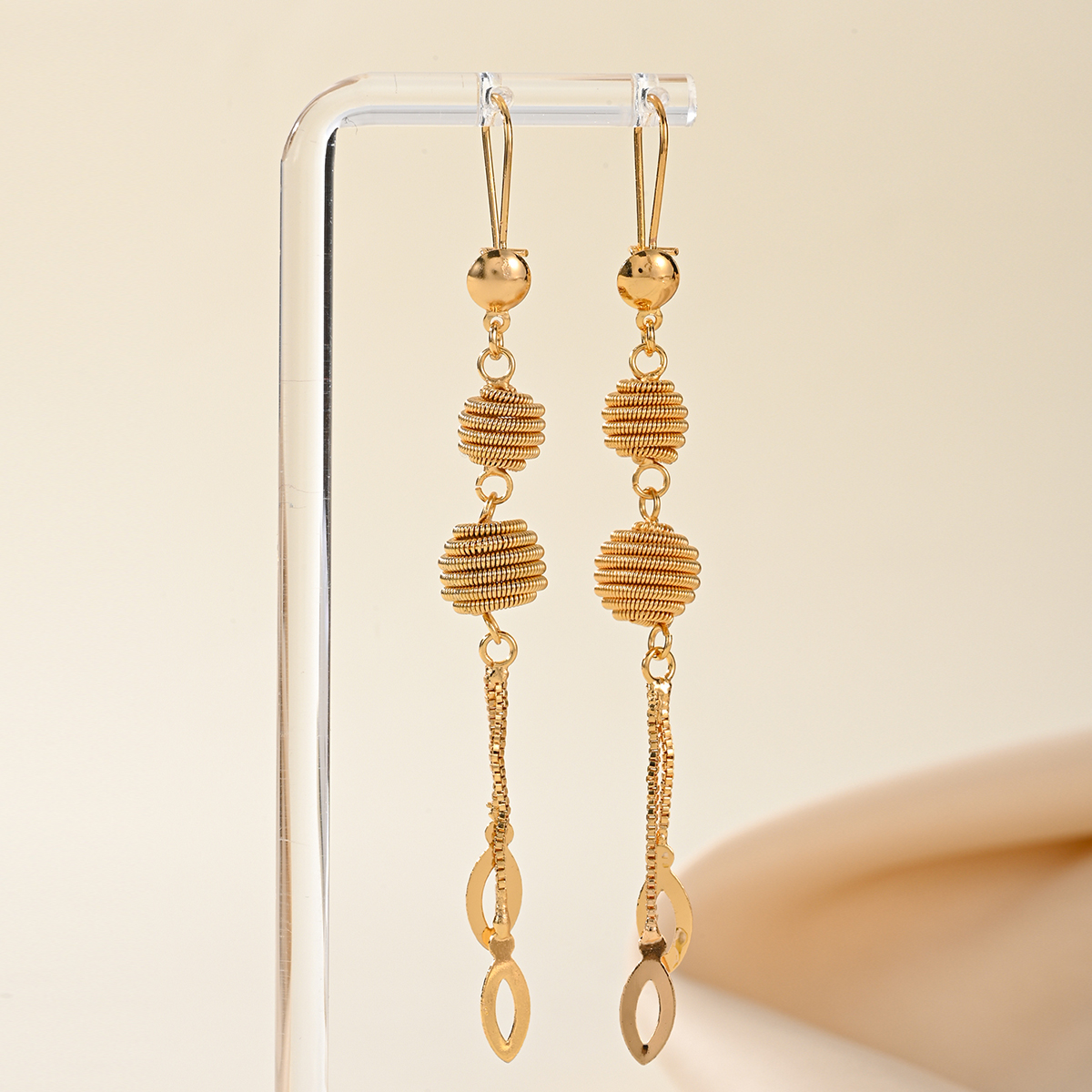 1 Pair Simple Style Classic Style Solid Color Plating Copper 18K Gold Plated Drop Earrings display picture 3