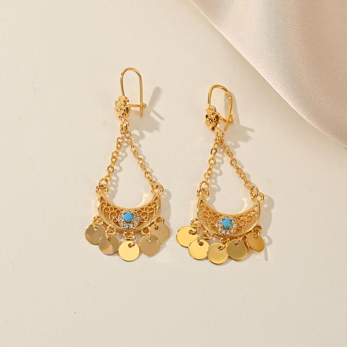 1 Pair Simple Style Classic Style Moon Plating Inlay Copper Zircon 18K Gold Plated display picture 1