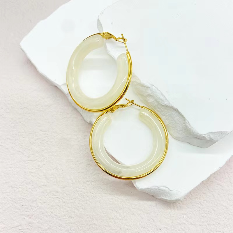 1 Pair Retro Exaggerated Circle Round Plating 304 Stainless Steel Arylic Resin 18K Gold Plated Hoop Earrings display picture 4
