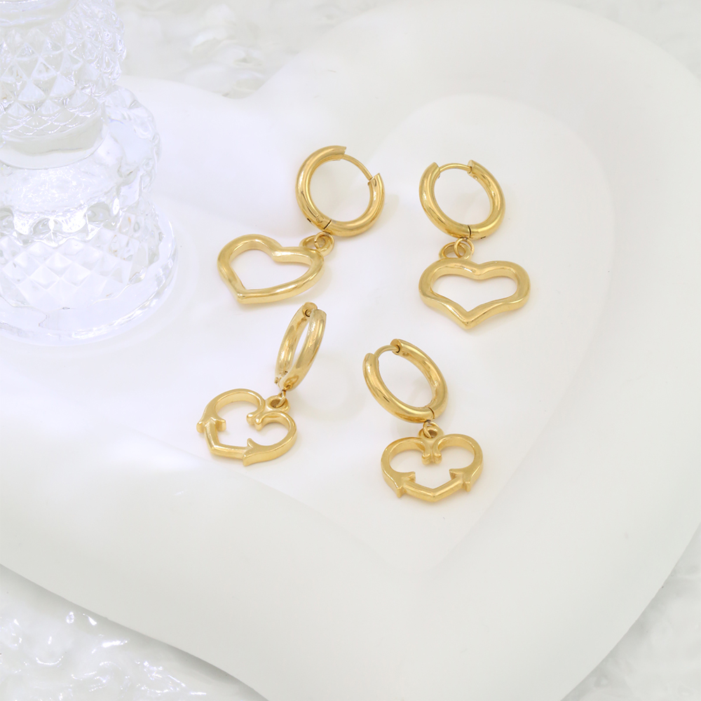 1 Par Casual Estilo Simple Forma De Corazón Enchapado Acero Inoxidable 304 Chapados en oro de 18k Pendientes De Gota display picture 2