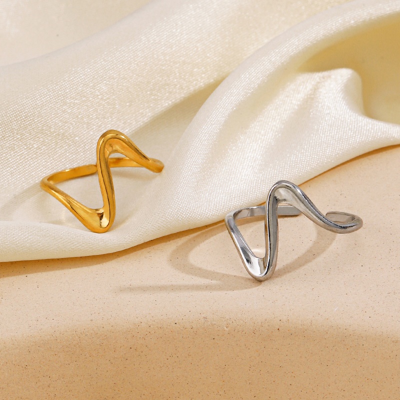 Elegant Einfacher Stil Linien Edelstahl 304 18 Karat Vergoldet Offener Ring In Masse display picture 1