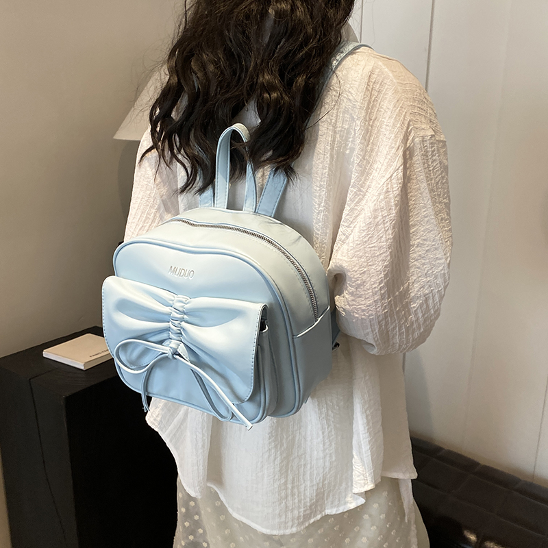 Medium Waterproof Solid Color Casual Shopping Women's Backpack display picture 11