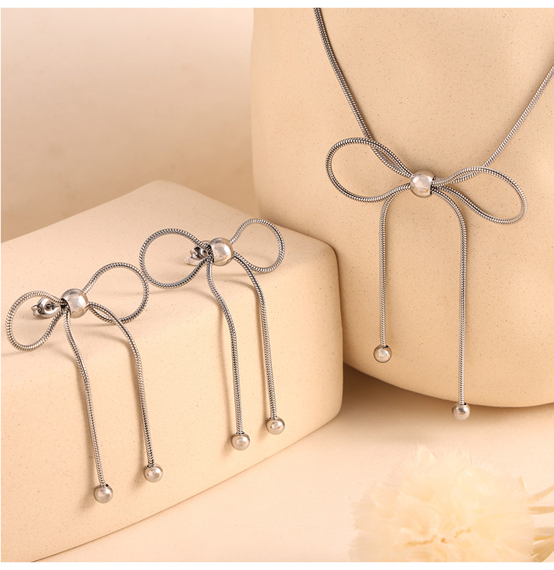 Titan Stahl 18 Karat Vergoldet IG-Stil Einfacher Stil Bogenknoten Ohrringe Halskette display picture 2