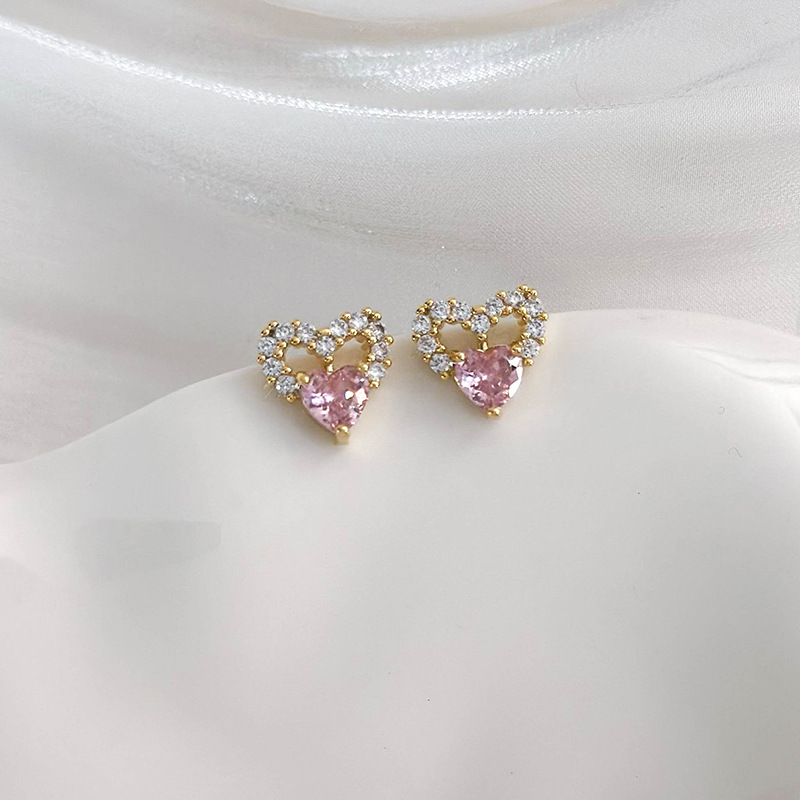 1 Pair Elegant Romantic Shiny Heart Shape Bow Knot Hollow Out Inlay Copper Zircon Ear Studs display picture 5