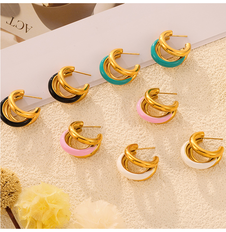 1 Pair Casual Sweet Simple Style C Shape Layered Enamel Titanium Steel 18K Gold Plated Ear Studs display picture 5