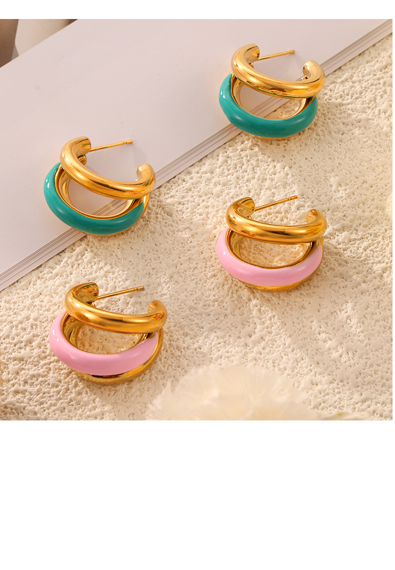 1 Pair Casual Sweet Simple Style C Shape Layered Enamel Titanium Steel 18K Gold Plated Ear Studs display picture 3
