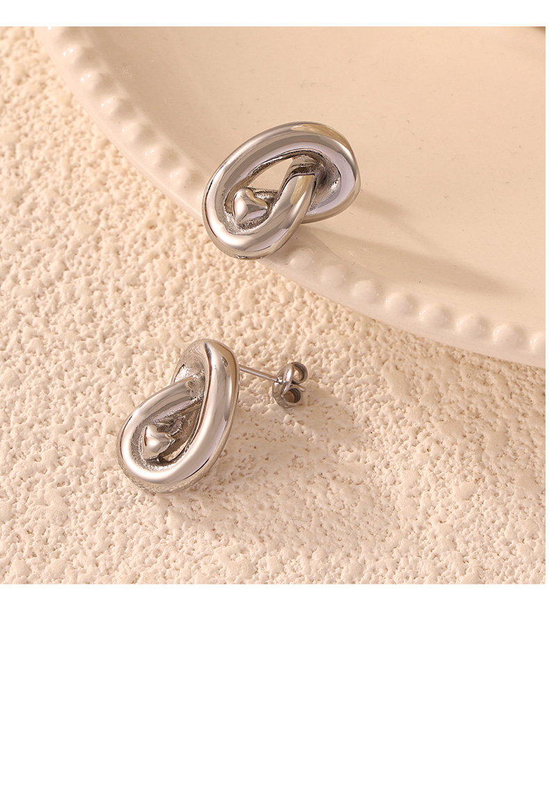 1 Pair Casual Simple Style Commute Knot Titanium Steel 18K Gold Plated Ear Studs display picture 3