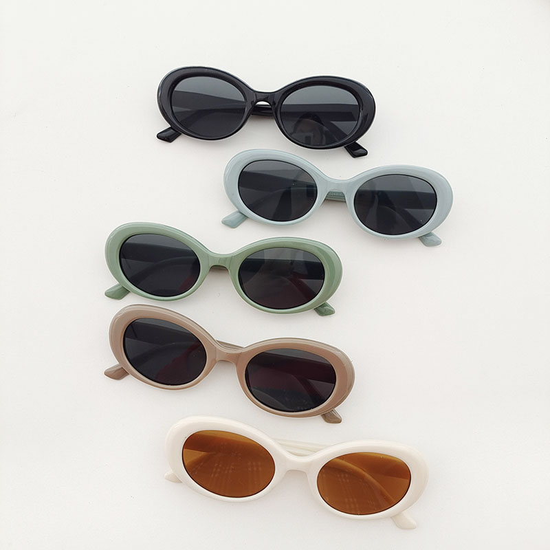 نمط IG Y2K جذاب نجمة اللون الصامد مادة صمغية إطار بيضاوي اطار كامل الاطفال النظارات الشمسية display picture 2