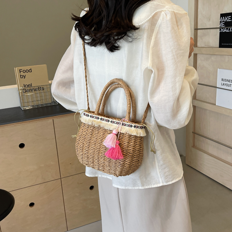 Women's Medium Straw Solid Color Vacation Beach Weave Hollow String Straw Bag display picture 8