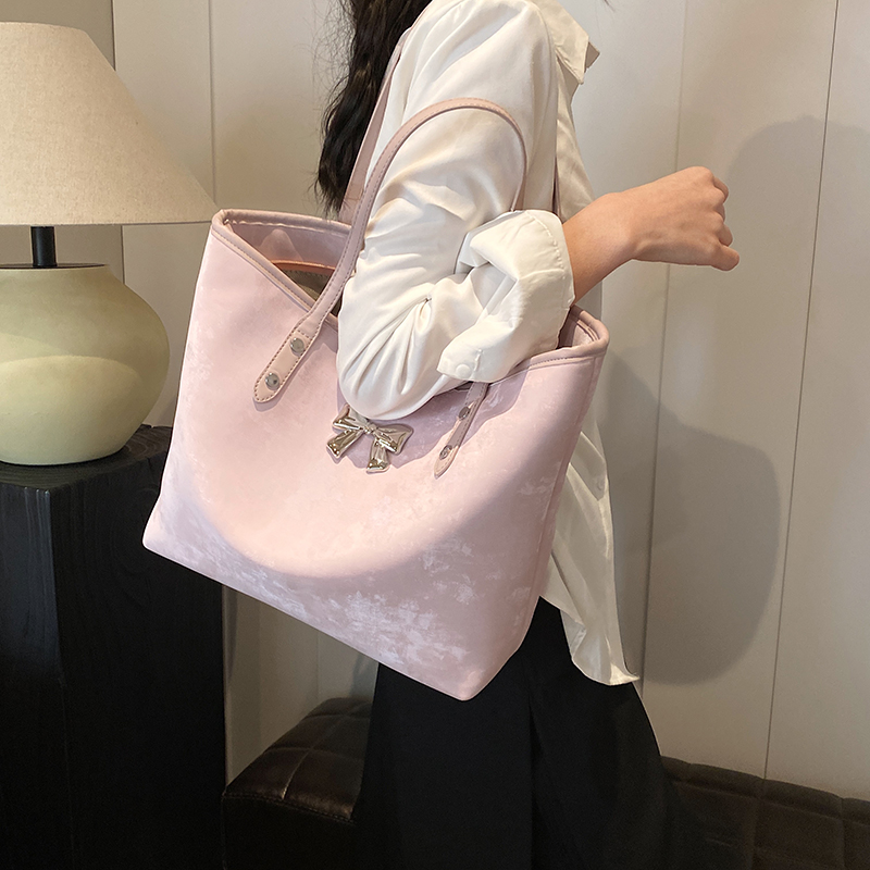 Women's Large Pu Leather Solid Color Bow Knot Vintage Style Classic Style Zipper Tote Bag display picture 4