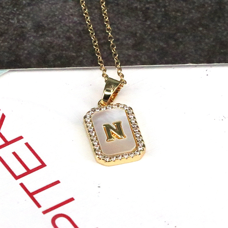 Le Cuivre Plaqué Or 18K Style Simple Style Classique Placage Incruster Lettre Coquille Pendentif display picture 2