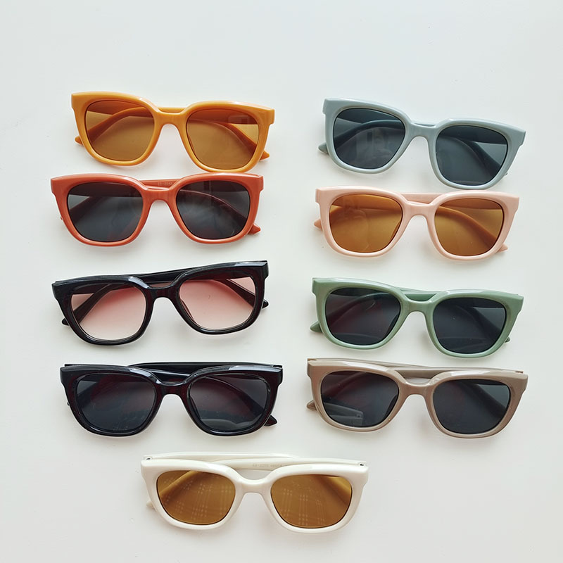 Sweet Solid Color Color Block Resin Square Full Frame Kids Sunglasses display picture 1