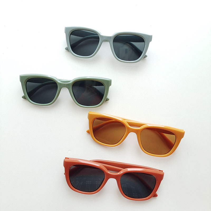 Sweet Solid Color Color Block Resin Square Full Frame Kids Sunglasses display picture 5