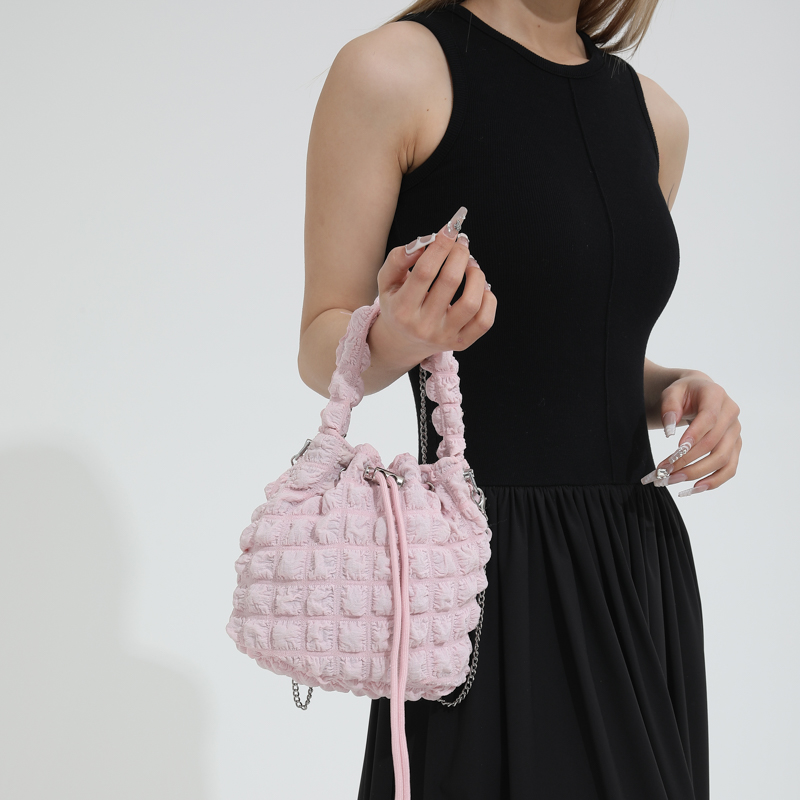 Women's Medium Cloth Solid Color Streetwear String Crossbody Bag display picture 7