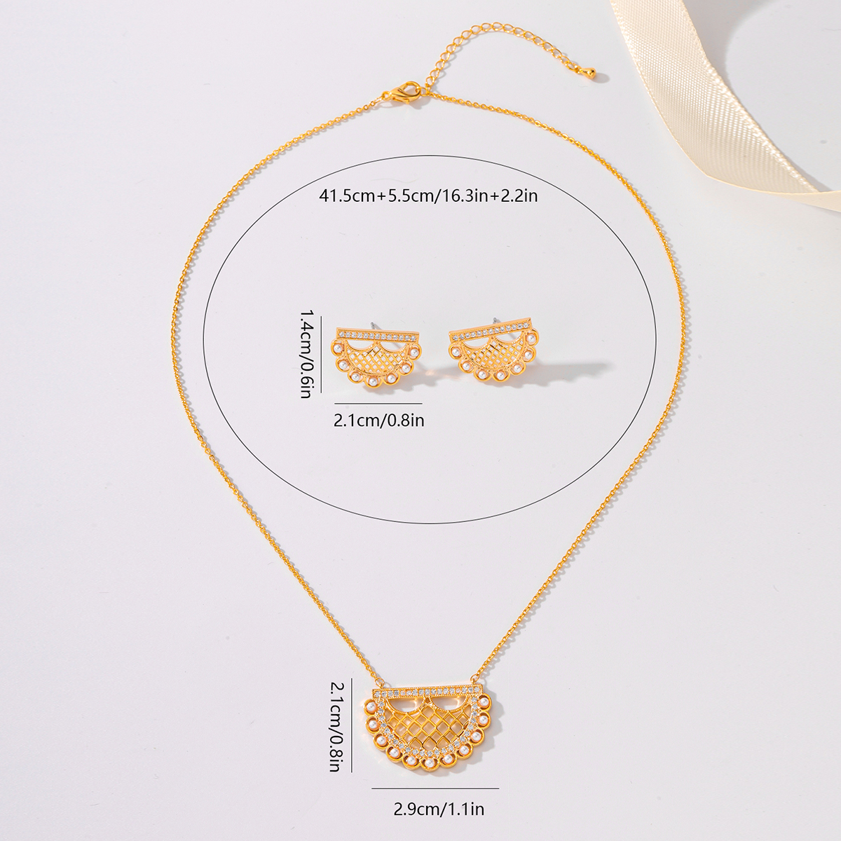 Cobre Chapados en oro de 18k Glamour Nupcial Embutido Color Sólido Circón Conjunto De Joyas display picture 1