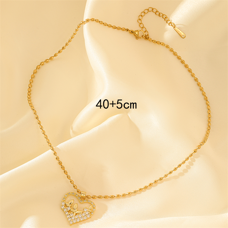 201 Stainless Steel Brass 18K Gold Plated Simple Style Classic Style Plating Inlay Heart Shape Zircon Pendant Necklace display picture 3