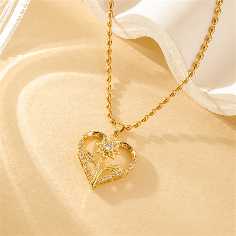 201 Stainless Steel Brass 18K Gold Plated Simple Style Classic Style Hollow Out Inlay Heart Shape Flower Zircon Pendant Necklace display picture 4