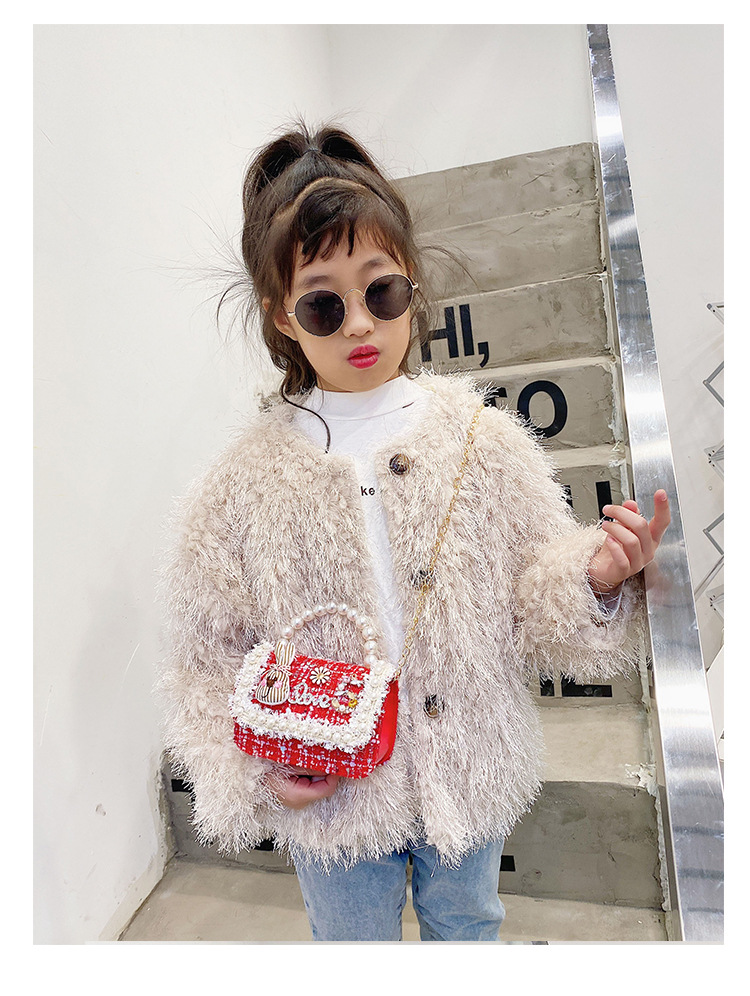 Girl'S Small Woolen Solid Color Elegant Cute Beading Diamonds Magnetic Buckle Square Bag display picture 12