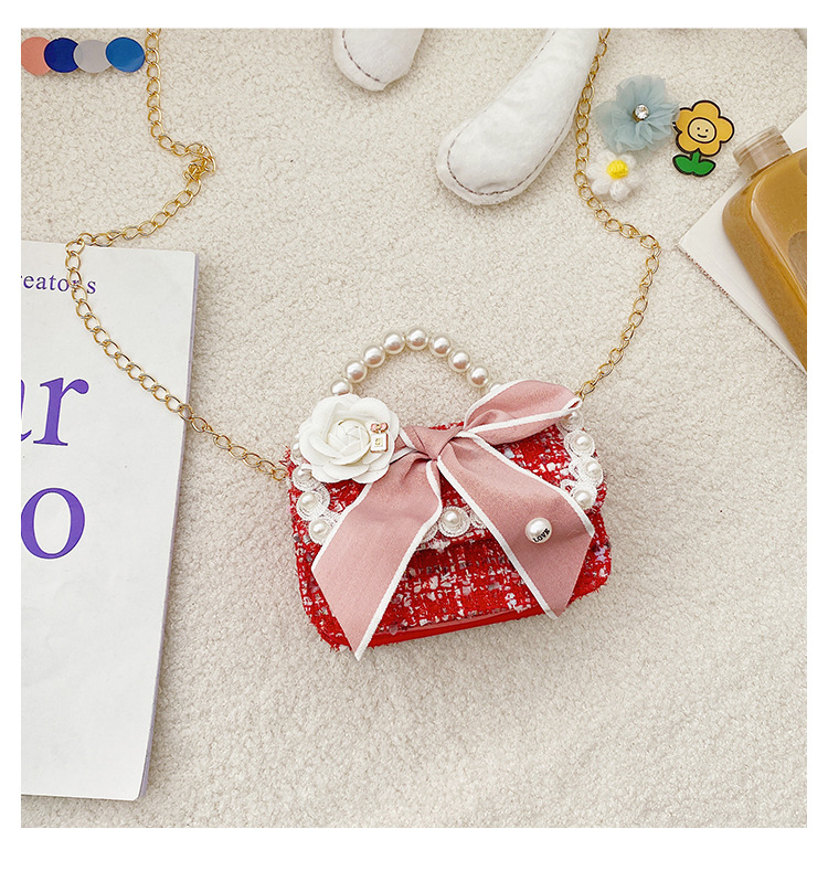 Girl'S Small Woolen Solid Color Elegant Cute Beading Diamonds Magnetic Buckle Square Bag display picture 20