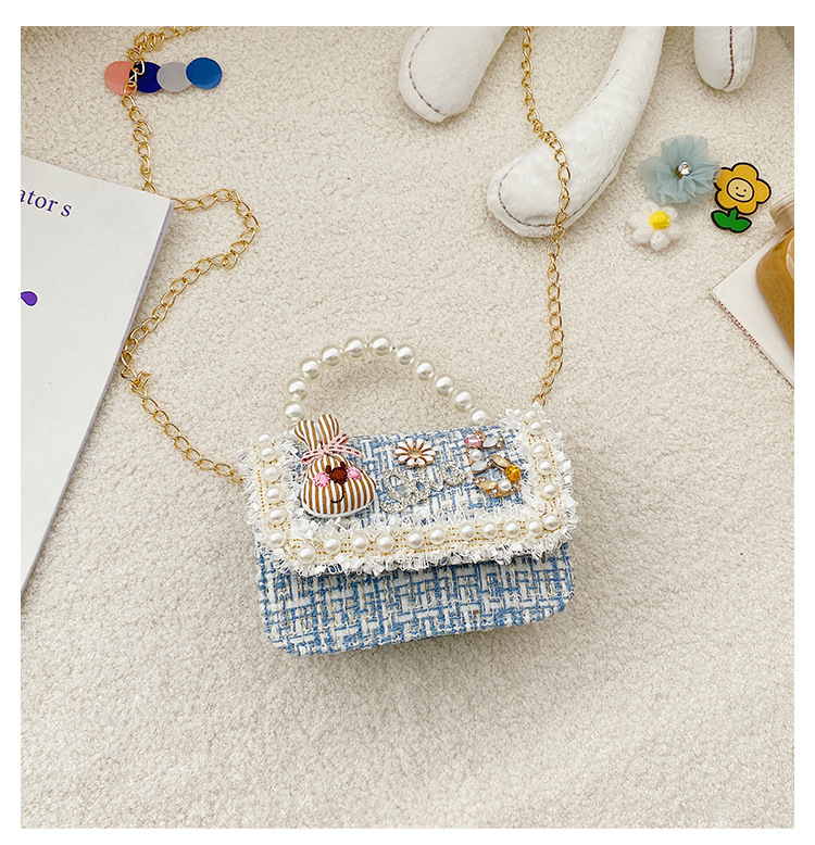 Girl'S Small Woolen Solid Color Elegant Cute Beading Diamonds Magnetic Buckle Square Bag display picture 28