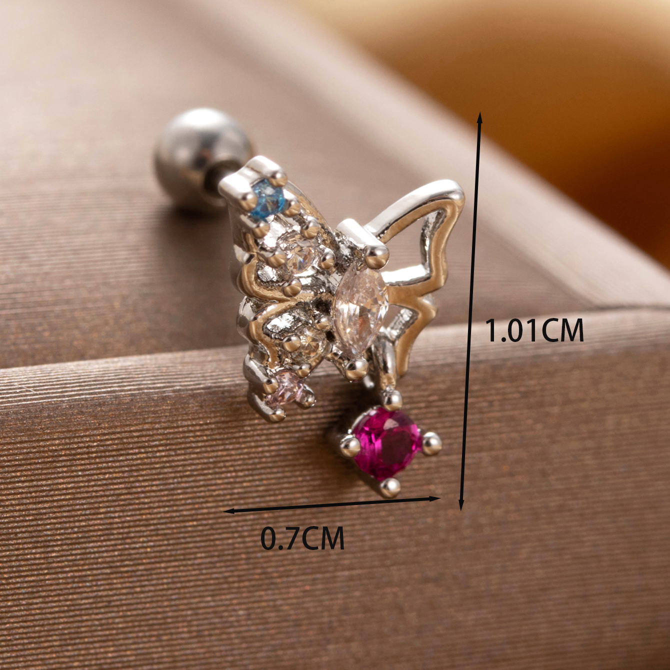 1 Piece Casual French Style Christmas Socks Butterfly Bow Knot Hollow Out Inlay Copper Zircon Cartilage Earrings display picture 3