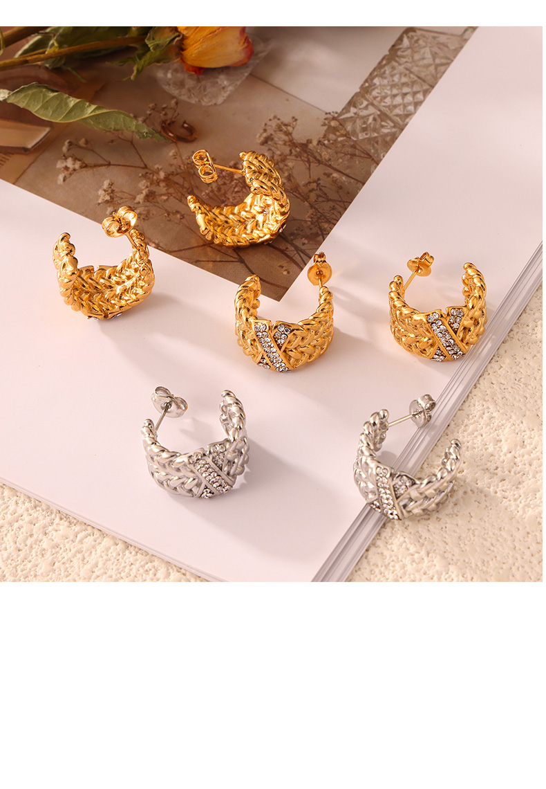 1 Pair Casual Elegant Simple Style C Shape Chain Inlay Titanium Steel Rhinestones 18K Gold Plated Ear Studs display picture 3