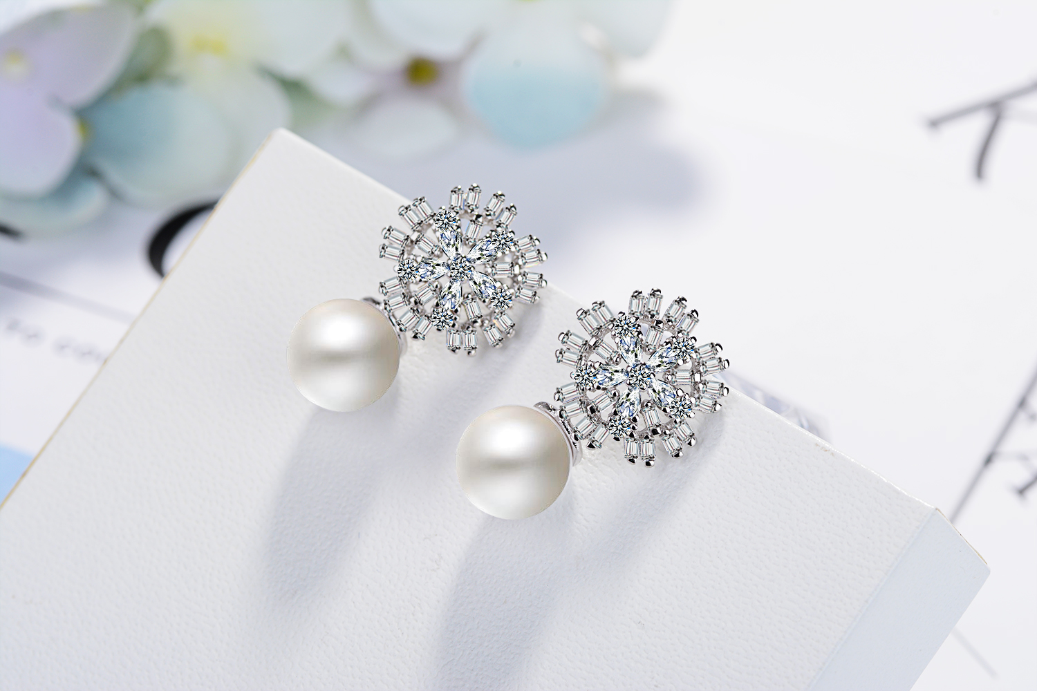 1 Pair IG Style Shiny Flower Inlay Copper Pearl Zircon White Gold Plated Drop Earrings display picture 2