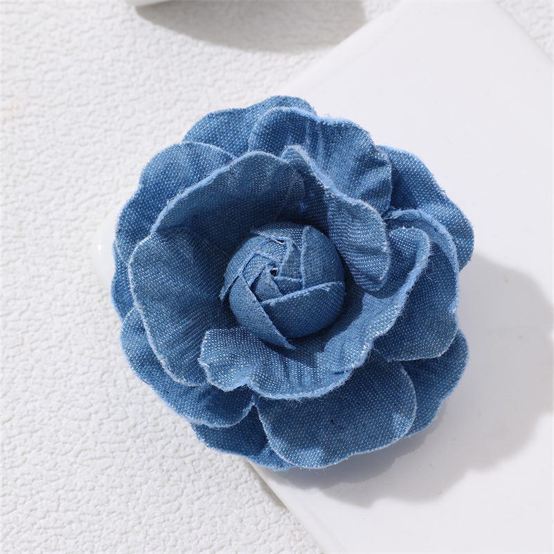 Elegant Modern Style Korean Style Flower Artificial Flower Women's Brooches display picture 1