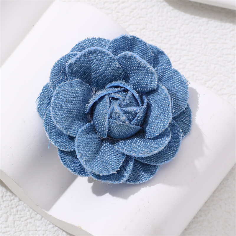 Elegant Modern Style Korean Style Flower Artificial Flower Women's Brooches display picture 9