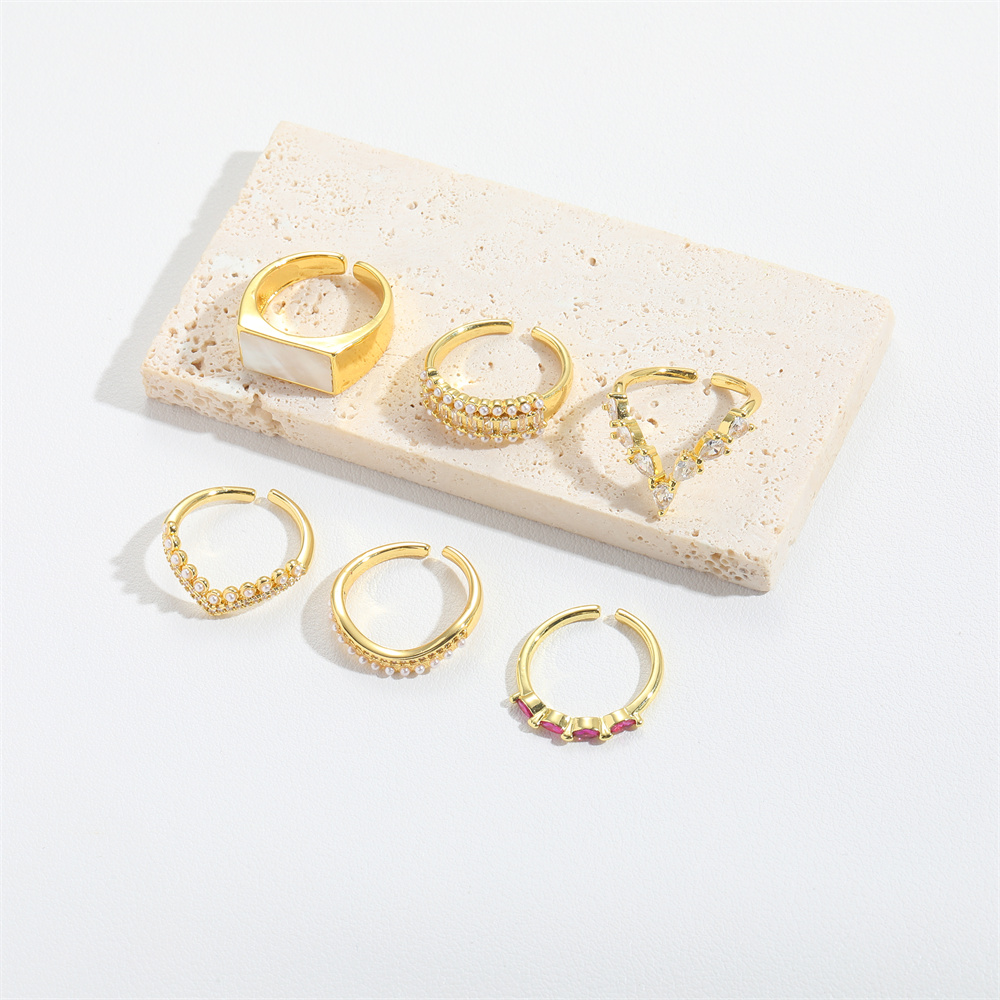 Copper Gold Plated Vintage Style Simple Style Plating Inlay Solid Color Zircon Open Rings display picture 10