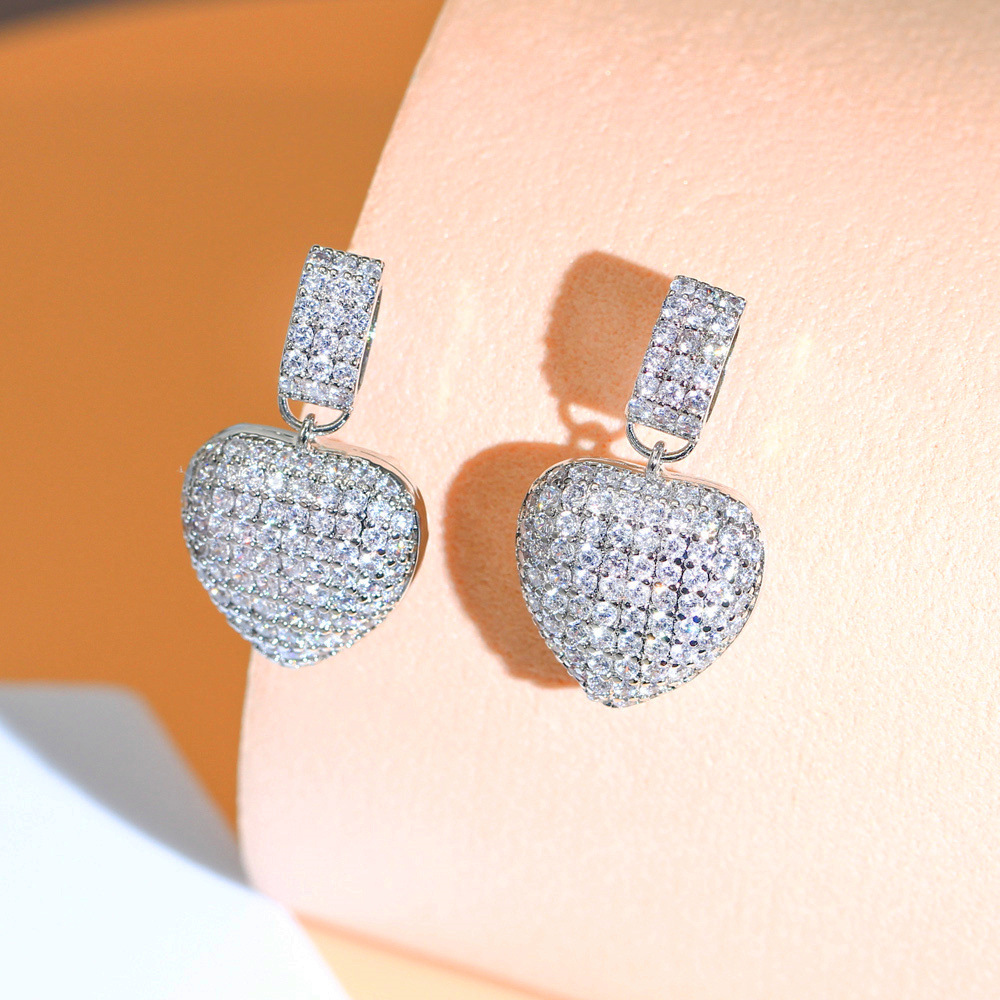 1 Pair Elegant Lady Modern Style Heart Shape Inlay Copper Zircon Drop Earrings display picture 4