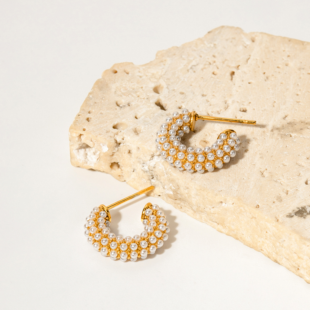 1 Paar IG-Stil Elegant Dame C-Form Inlay Edelstahl 316 Künstliche Perlen 18 Karat Vergoldet Ohrringe display picture 2