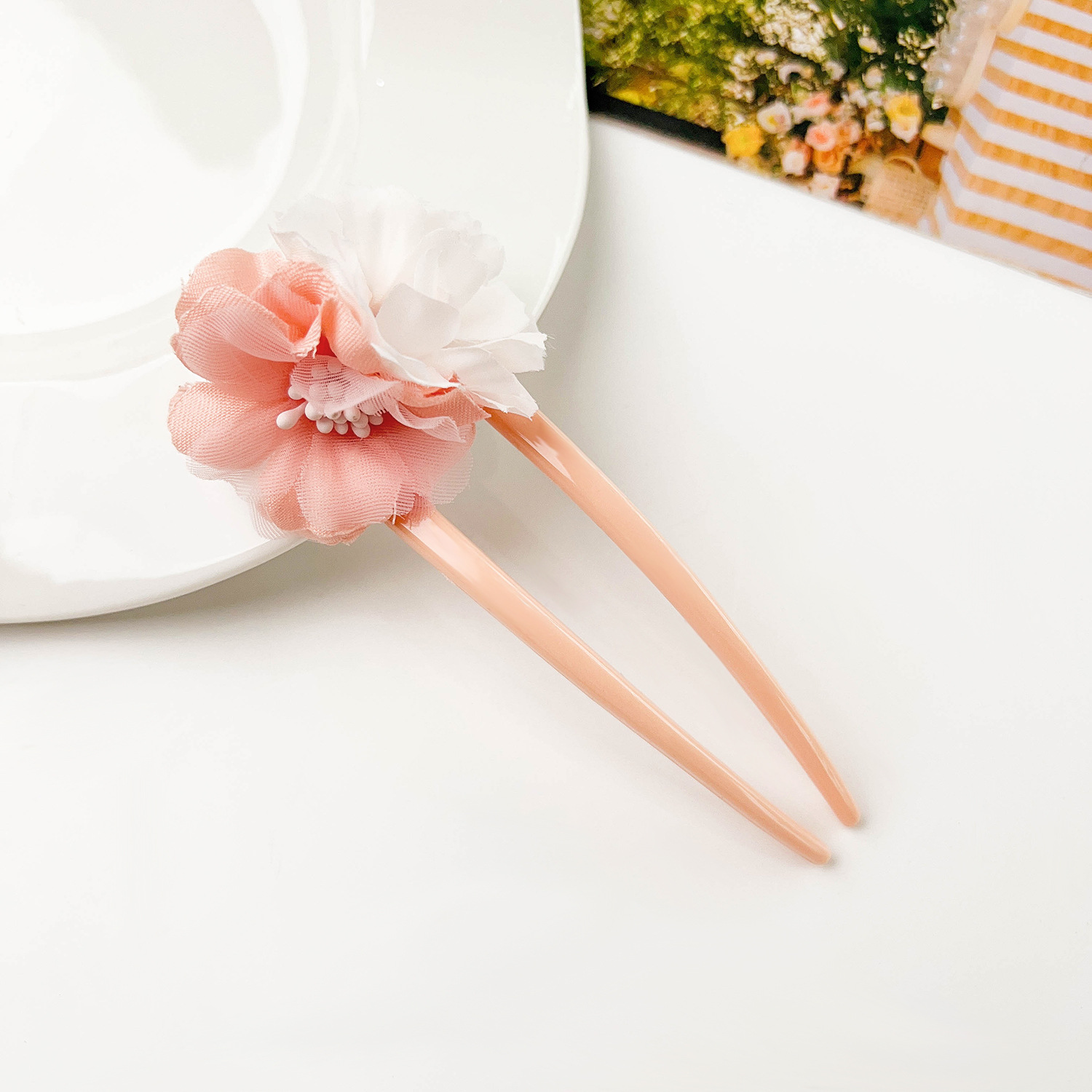 Women's Chinoiserie Vintage Style Lady U Shape Flower Plastic Hairpin display picture 7