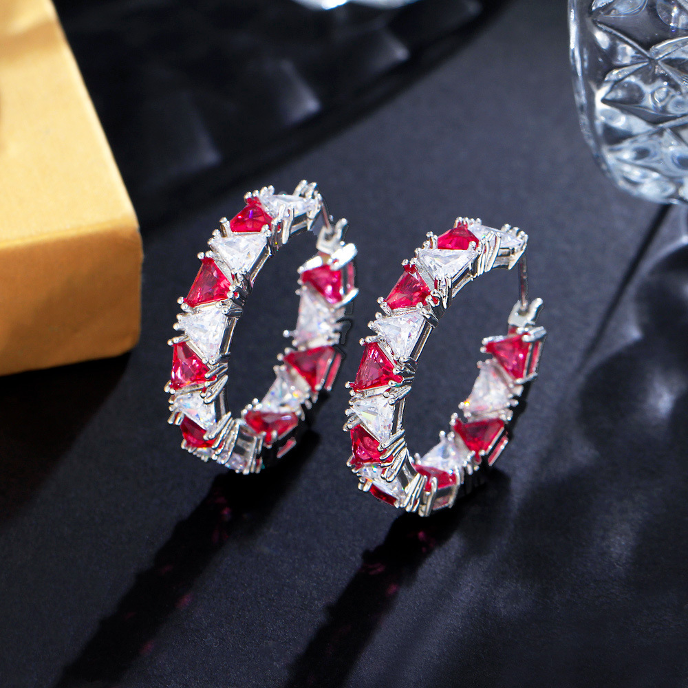 1 Pair Lady Sweet Classic Style C Shape Plating Inlay Copper Zircon Earrings display picture 3