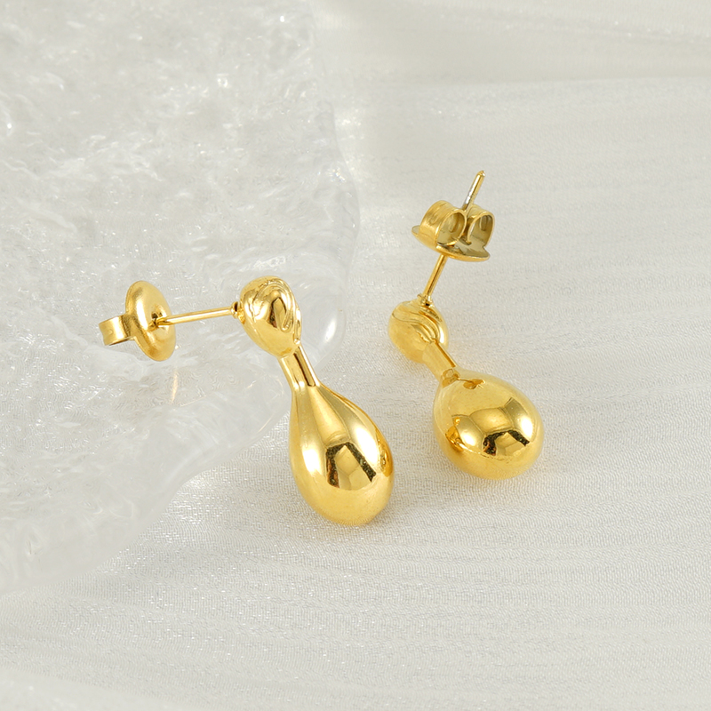 1 Pair Simple Style Water Droplets 304 Stainless Steel 18K Gold Plated Ear Studs display picture 4