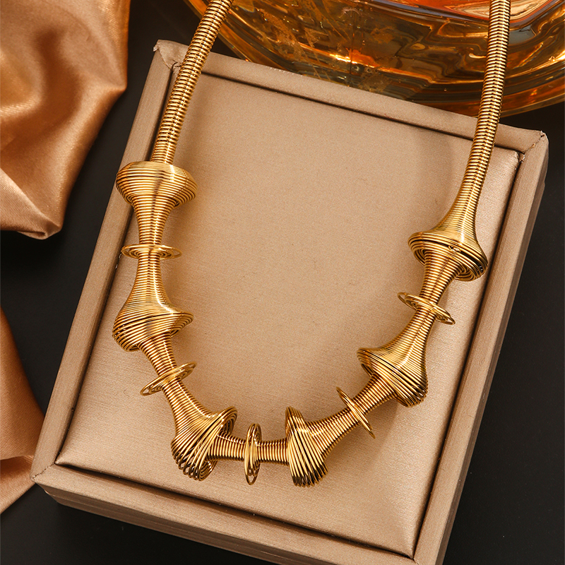 Edelstahl 304 18 Karat Vergoldet Hip Hop Einfacher Stil Irregulär Spiral- Halskette display picture 3