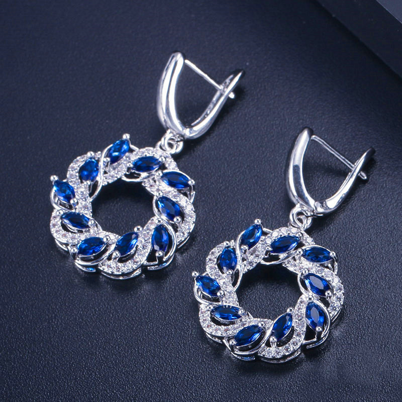 1 Pair Elegant Lady Modern Style Geometric Circle Plating Inlay Copper Zircon Drop Earrings display picture 8